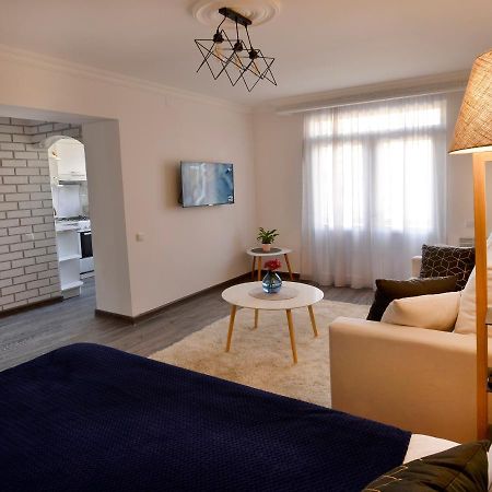 Kayaran Home Ґюмрі Екстер'єр фото
