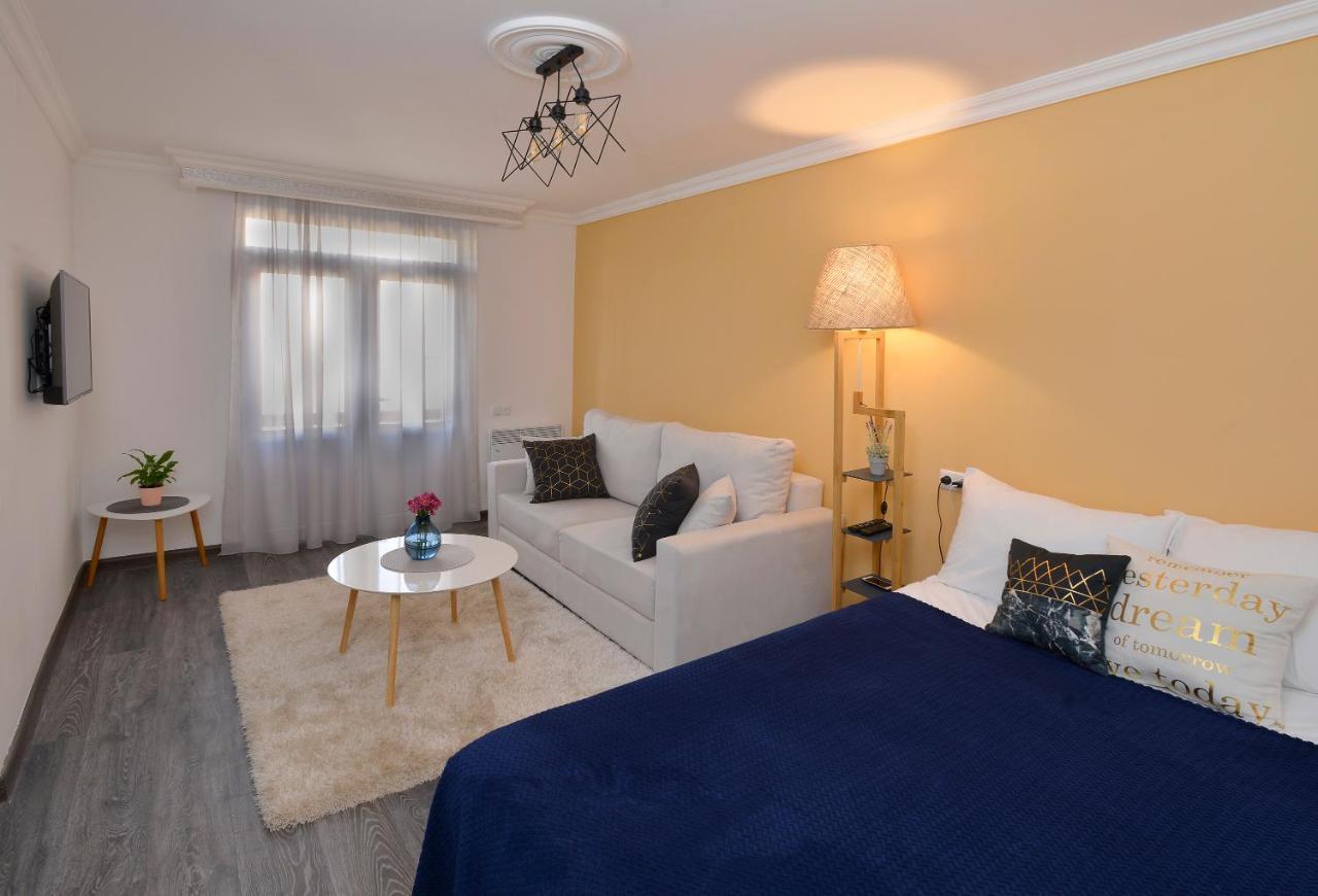 Kayaran Home Ґюмрі Екстер'єр фото